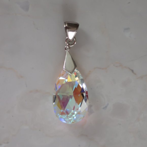 Caroline Neron - Crystal Pendant - Picture 1 of 7